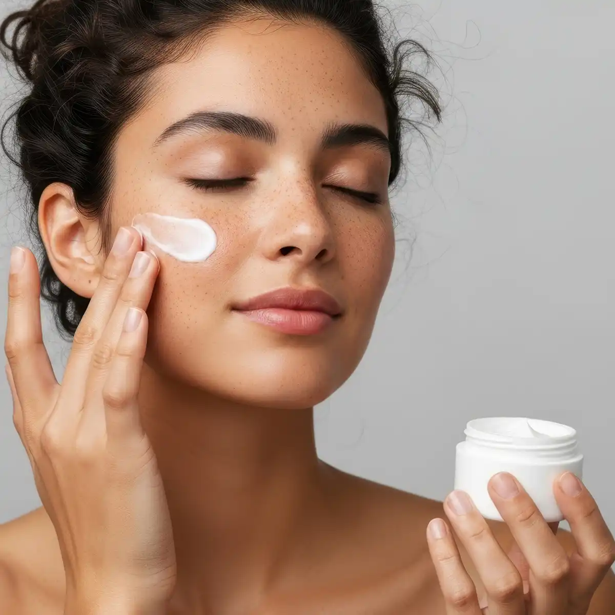 Moisturizing dermatology cream manufacturer – emollient dry skin formula India