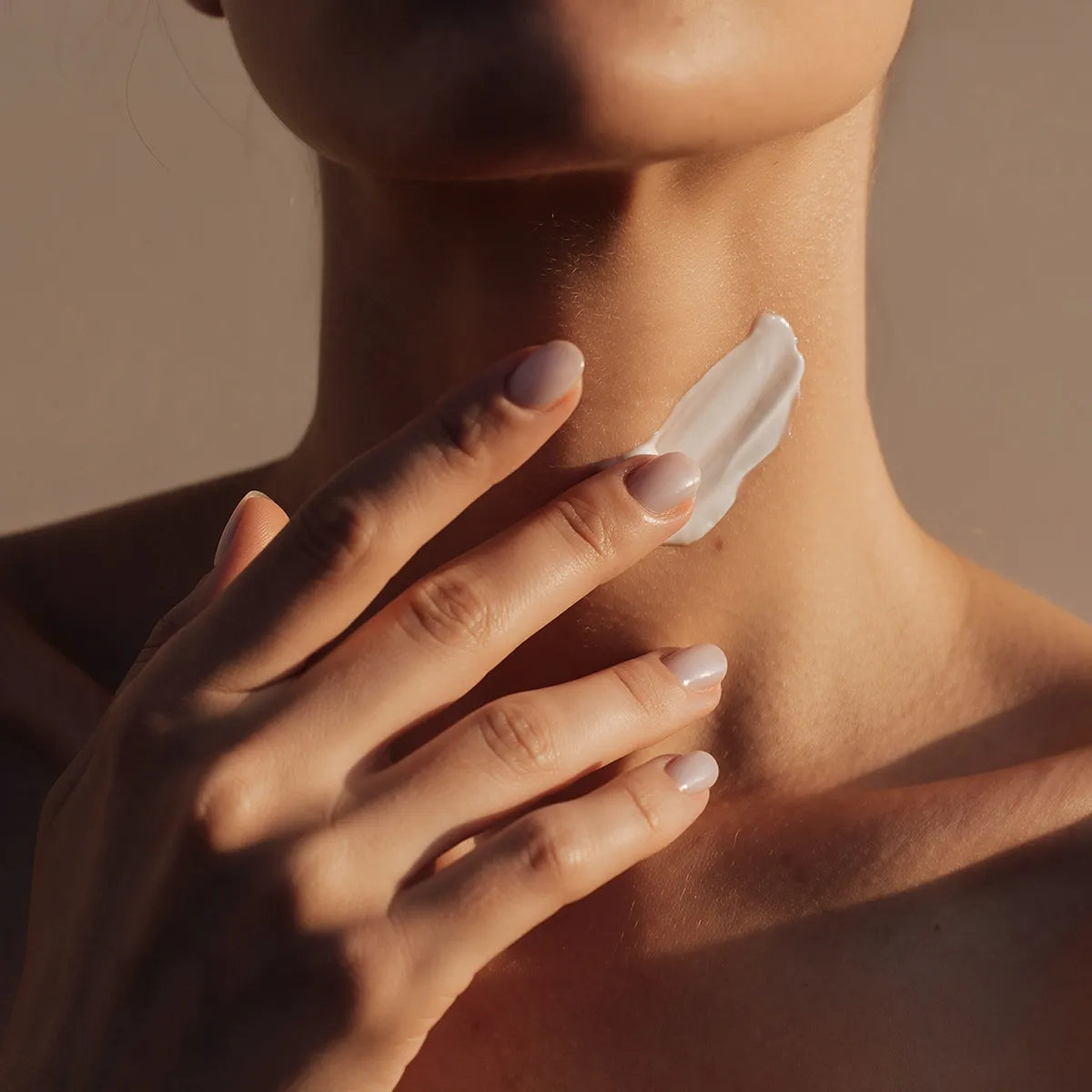 Moisturizing Neck Cream