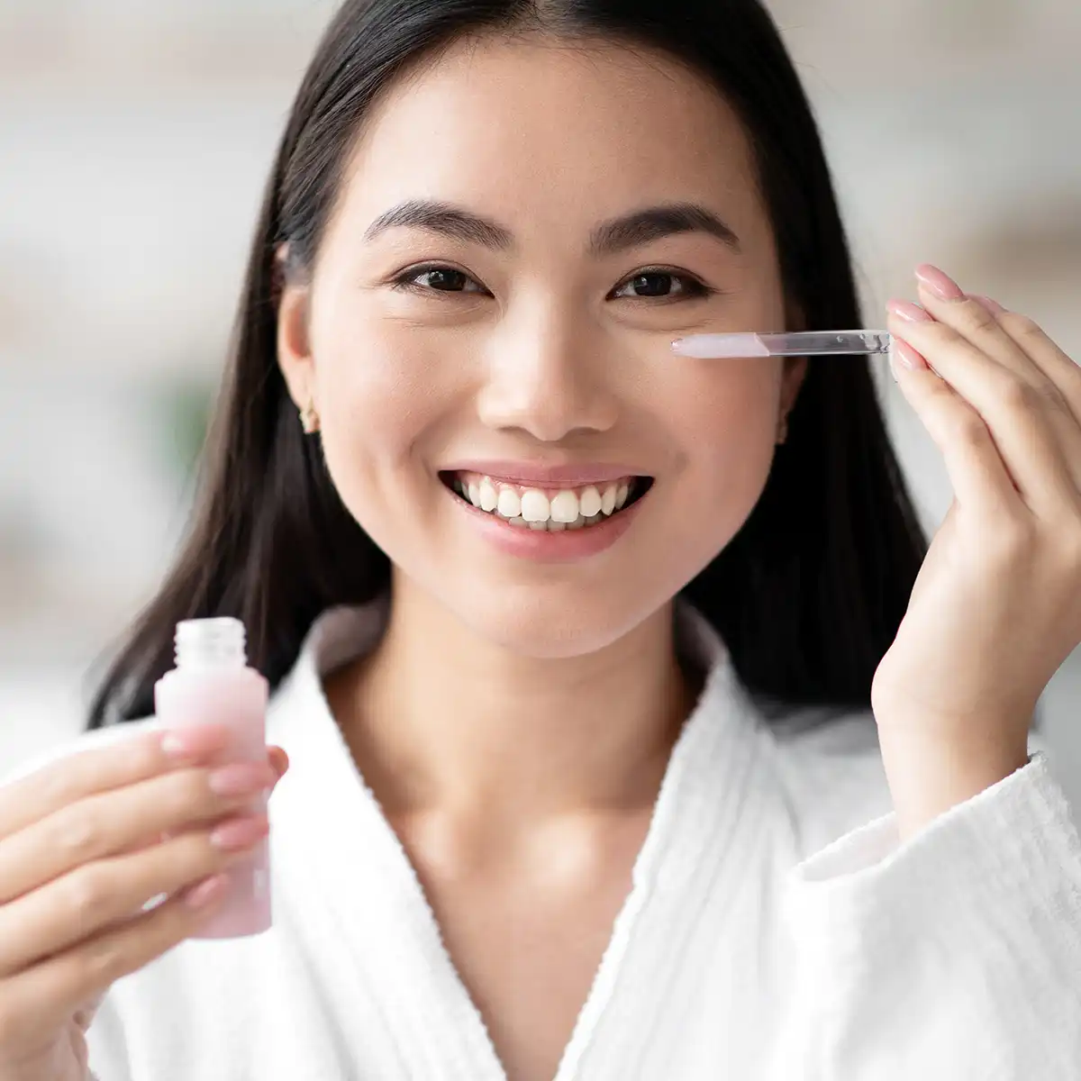 Eye Creams and Serums for Aging Skin