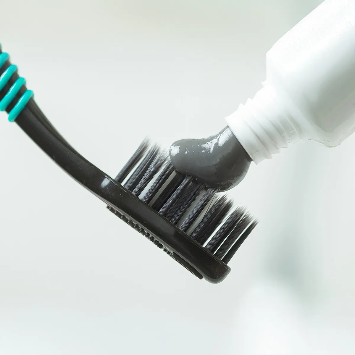 Charcoal Tooth Gel