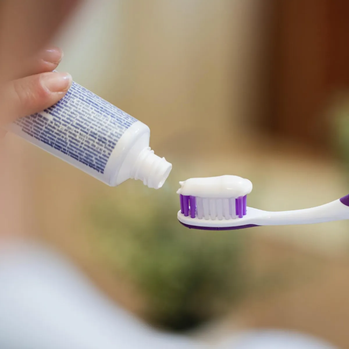 Color-Changing Tooth Gels