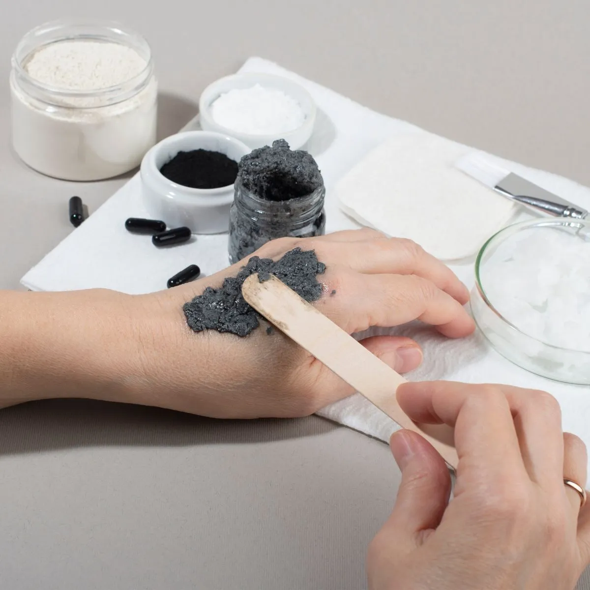 Clay & Charcoal Scrub